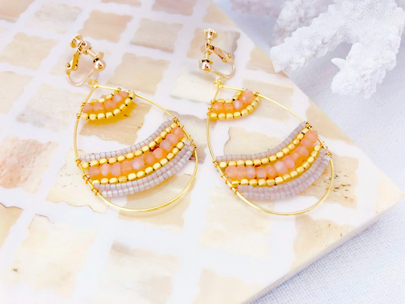 <New! 2019>　Morocco earrings with Moonstones 1枚目の画像