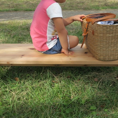 杉と檜のシンプルなローベンチ ソファ・ベンチ 暮らしの木彫り舎