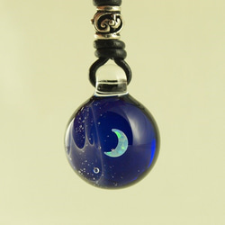 [夜空新月]夜空玻璃項鍊的新月（月牙形白色蛋白石） 第7張的照片
