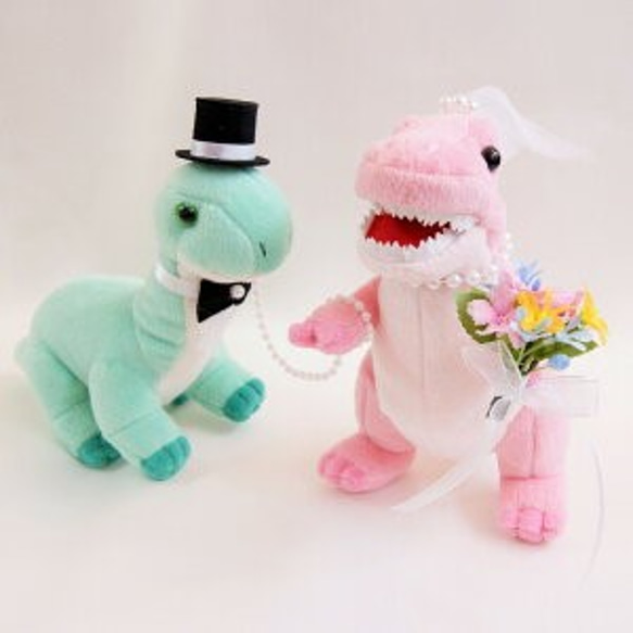 ウェディング【ウェルカムドール】鬼嫁恐竜ペア　ぬいぐるみ　恐竜　結婚式　ギフト　 4枚目の画像