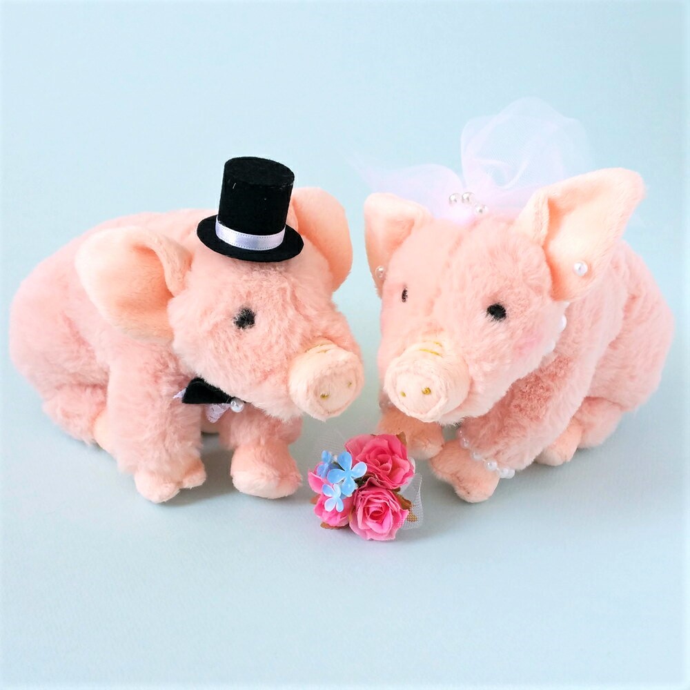 可愛いブタさんのウェルカムドール（完成品）ギフト対応   ぶた　豚　可愛い　ユニーク　結婚祝い　フォトブース　受付演出