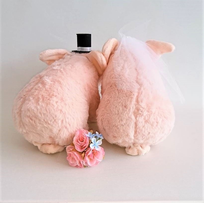 可愛いブタさんのウェルカムドール（完成品）ギフト対応   ぶた　豚　可愛い　ユニーク　結婚祝い　フォトブース　受付演出