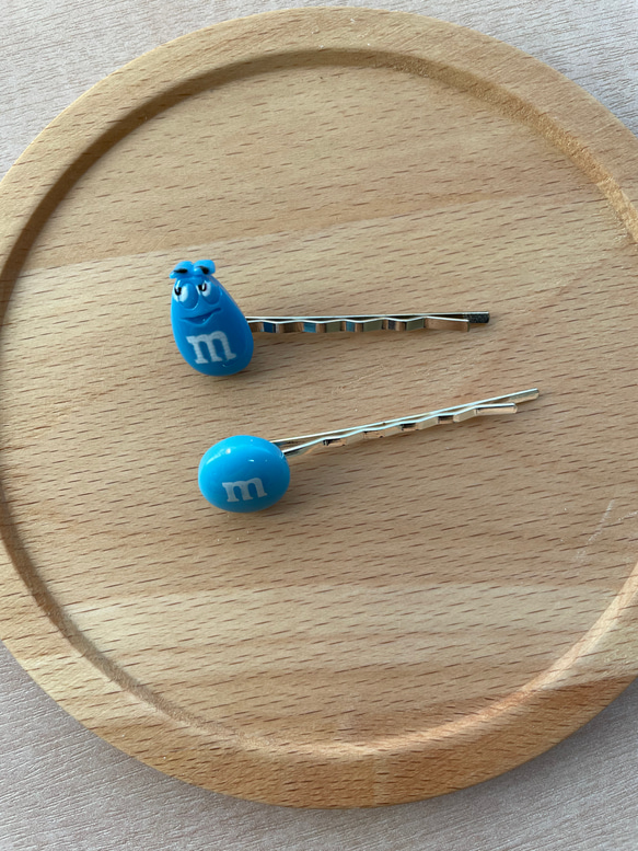 mチョコ✯カラフル✯ヘアピン お菓子なヘアピン マーブルチョコ 青 ヘアピン s☆s home industry