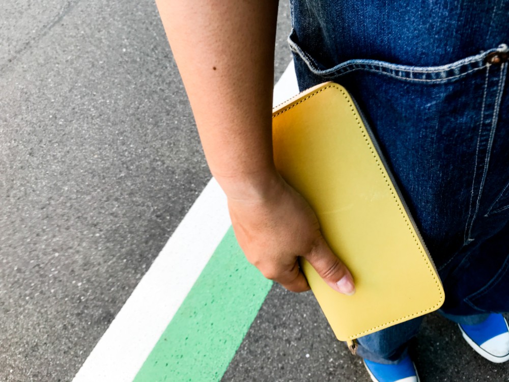 ▲ROUND ピリリと薫るマスタード ＂ラウンドジップ 長財布＂スマホもＯＫ（RZW-YYYY-YYY-Y)