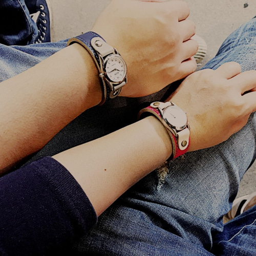 ホリデーボックス2024 2人の時を刻む♡カスタム・ペアウォッチ♡名入れ