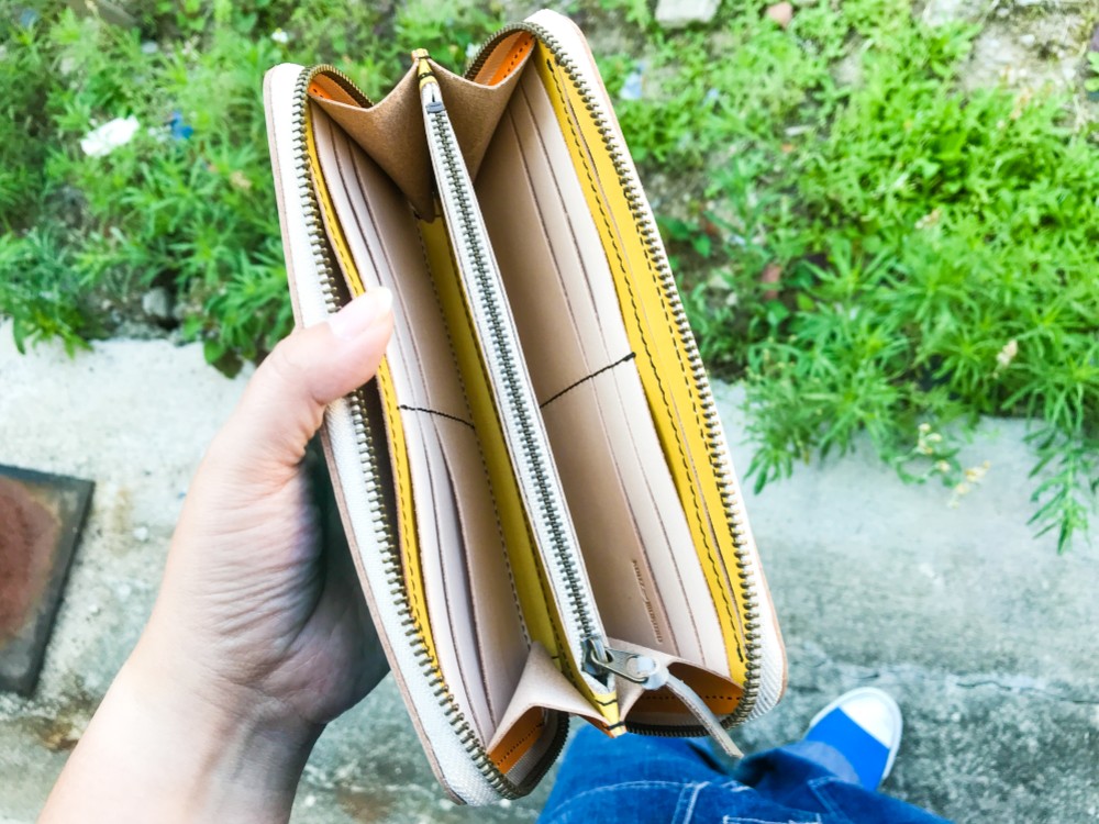 ▲ROUND 大人かわいいターコイズ「ラウンドジップ 長財布」スマホもＯＫ！（RZW-TYWW-YCH-K)Ⅱ