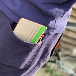 ▲F-SLIM カジュアル派のあの人のための緑×灰「フルスリム 財布」デニムポケットにいいね（FSW-GHYR-W） 3枚目の画像