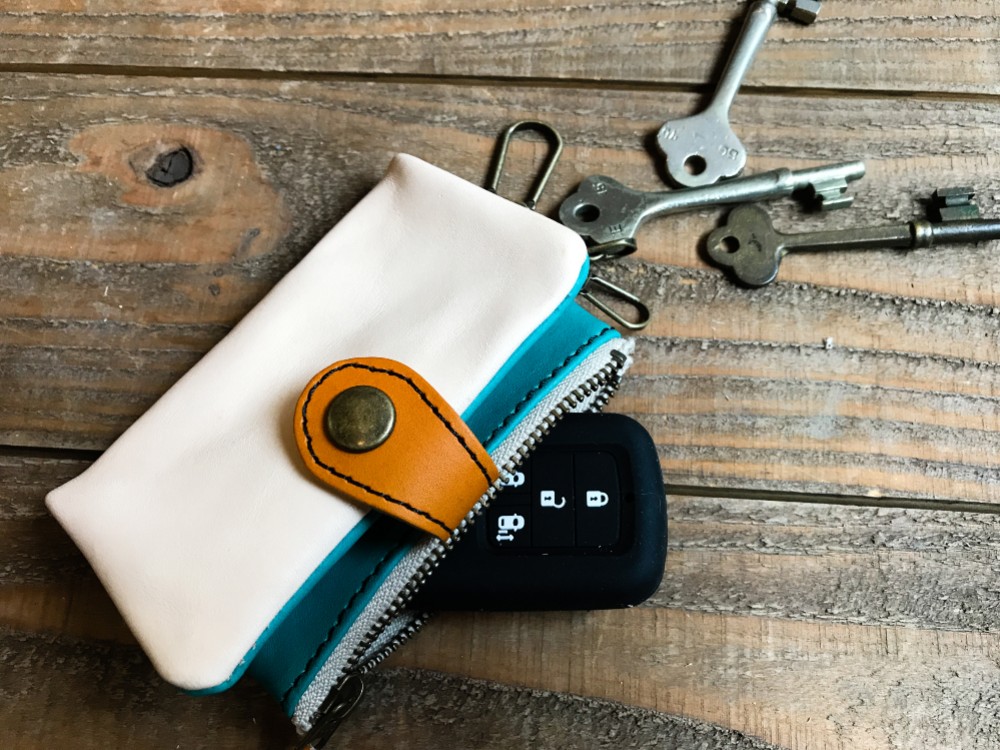 【送料無料】優しい手触りの多機能ケース「ポケットプランプ/キーケース」リモコンキーOK！受注生産（PPK-WTC-K)Ⅱ