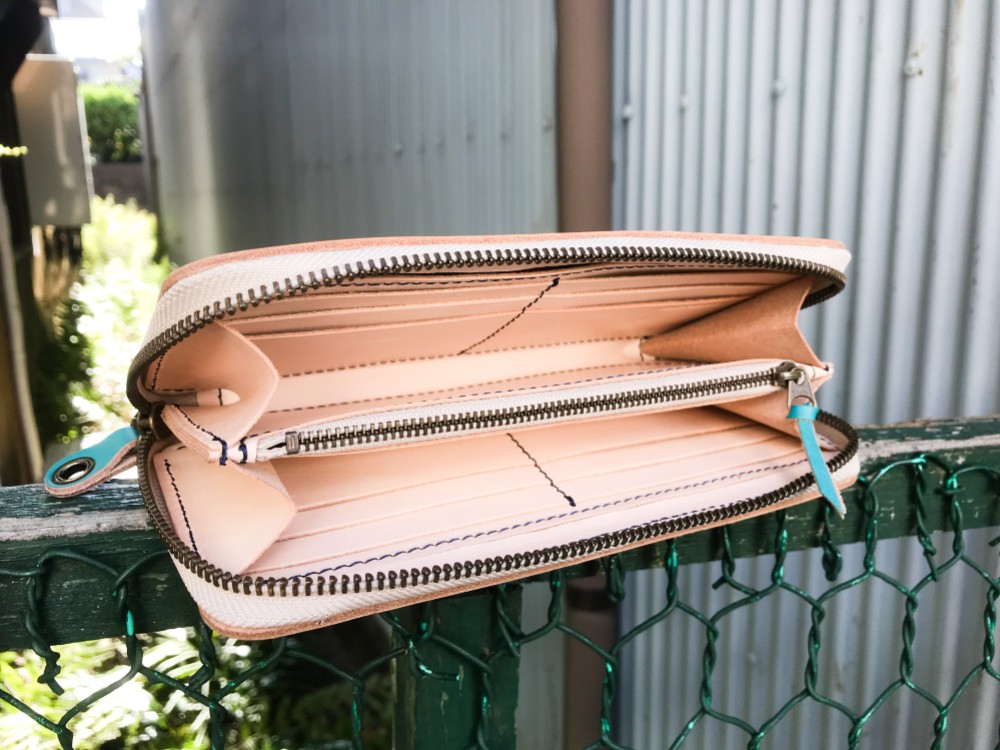 【送料無料】色を楽しむ使えるお財布！「ラウンドジップ 長財布」スマホもＯＫ！受注生産（RZW-CWWW-WWT-N)Ⅱ