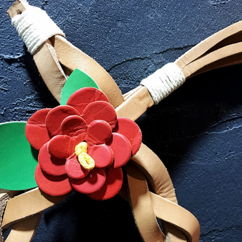 Creema限定】オールレザーのお正月飾り：椿しめ縄：受注生産【送料無料