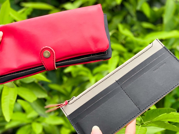 ▲ F-PLUMP Cool red and black 使用方法“Full lump long wallet”可取出的超薄錢包 第3張的照片