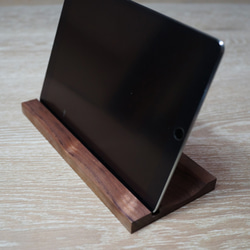【送料無料】スマートフォン、タブレットスタンド　木製 ブラックウォールナット 8枚目の画像