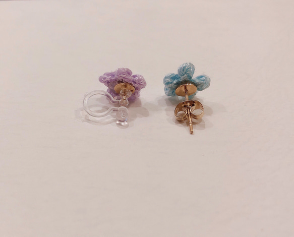 刺繡線手編/一朵小花耳環（一對） 第3張的照片