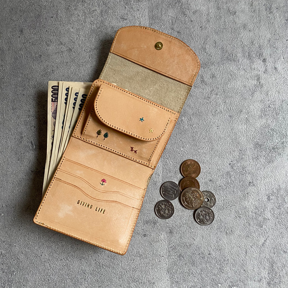 お札が折れないコンパクト 財布 ハニーイエロー 筆記体 Present for