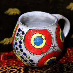 カラフル 金がキラキラ輝く蓋付き陶器カップ 作品番号009 マグカップ