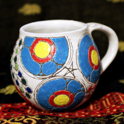 カラフル 金がキラキラ輝く蓋付き陶器カップ 作品番号009 マグカップ