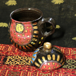 カラフル　金がキラキラ輝く　蓋付き陶器カップ　作品番号014 4枚目の画像