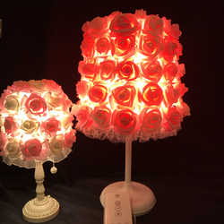 薔薇 バラ ローズ スタンドライト 間接照明 テーブルランプ  リモコン式 USB 充電式 フラワーライト ローズライト 3枚目の画像