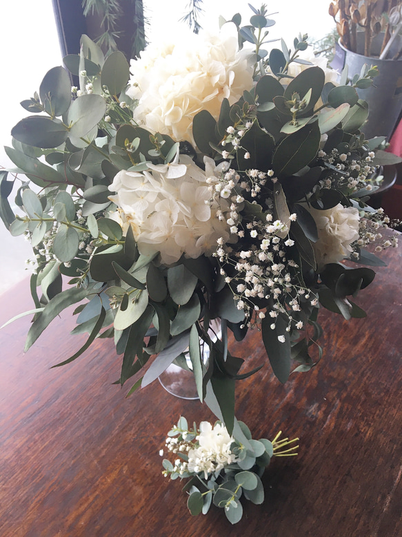 White hydrangea bouquet〜ホワイトあじさいのブーケ 4枚目の画像