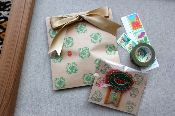 プチギフト用紙袋おまかせ5柄5枚入り　サイズ約縦19.5cm×横13.5cm 4枚目の画像