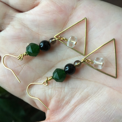 [Geometric Dark Green]ブラスダングルピアス〜ナチュラルストーンジュエリー◆ジャスパー◆ブラックオニキス◆ホ 1枚目の画像