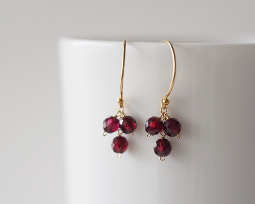 14kgf：木の実のピアス ガーネット（イヤリング）№8035【1月誕生石