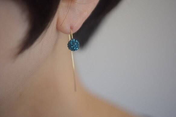 藍色金杖菊造型耳針 第3張的照片
