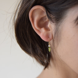 小珍珠x橄欖石耳環（耳環） 第2張的照片