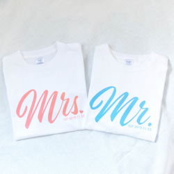 Mr. and Mrs. 夫婦Tシャツ 2枚セット ウェディングフォトに ペアTシャツ 結婚式 前撮りに_T032 1枚目の画像