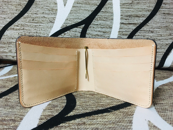 《全皮雕款》Veather皮雕微笑短夾/Handmade Leather Bifold Wallet/二つ折り財布 第2張的照片