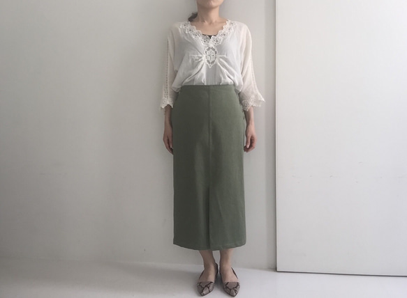 コットンロングタイトスカート(オリーブグリーン) 2枚目の画像