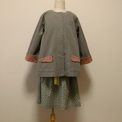 【子供服セット販売】150サイズ 春コートとワンピースのセット 1枚目の画像