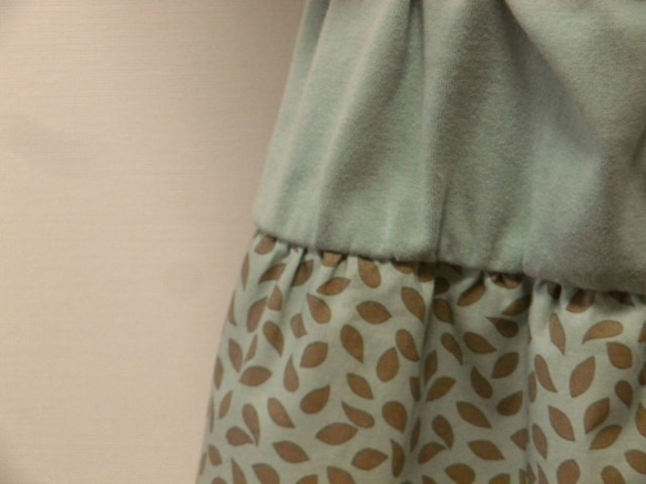 【子供服セット販売】150サイズ 春コートとワンピースのセット 8枚目の画像