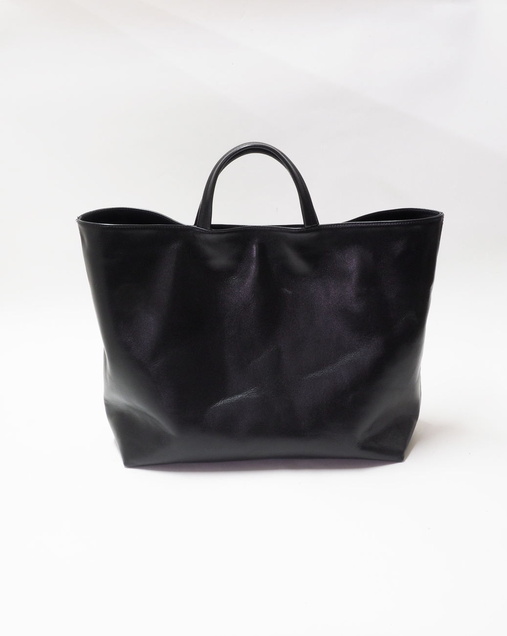 在庫SALE20%off】レザートート（黒） 羊革 大きめ 本革 トート