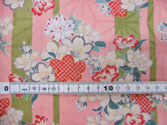 【１ｍ×生地幅】【ＳＡＬＥ生地】綿100％・ジャガード織り・和花柄・ピンク 4枚目の画像