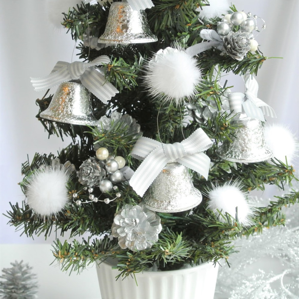Silver Snow Christmas ornaments  シルバースノー　　クリスマスオーナメント 1枚目の画像