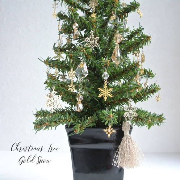 <Creema限定><一点物>　煌めく雪の結晶クリスマスツリー　クリスタル　キュービックジルコニア　R&yCH13 1枚目の画像