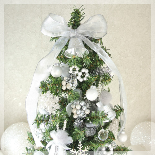 [値下げ]キティ　クリスマスツリー　キラキラ　ライト　羽根　リボン　レトロ　レア ハローキティー ACライトツリー レア レトロ キティ クリスマス