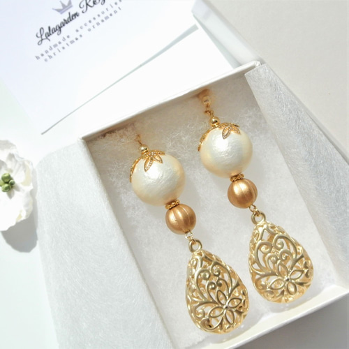 コットンパールと透かし模様のアンティーク イヤリング R&y 63  