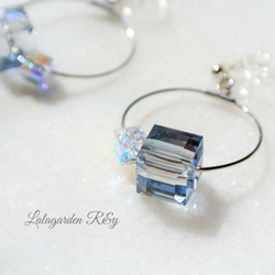 Blue Cube  Earrings 　イヤリング　樹脂イヤリング　109 4枚目の画像