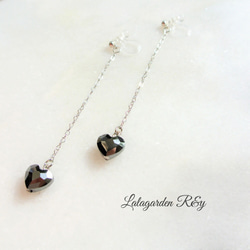 silver heart ♡ earrings　樹脂ノンホールピアス　R&y89 1枚目の画像