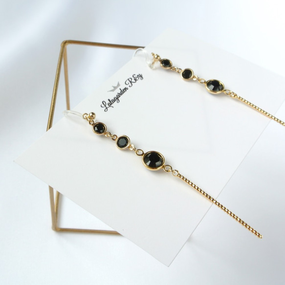 black line earrings 　樹脂イヤリング　ピアス　R&y192 5枚目の画像