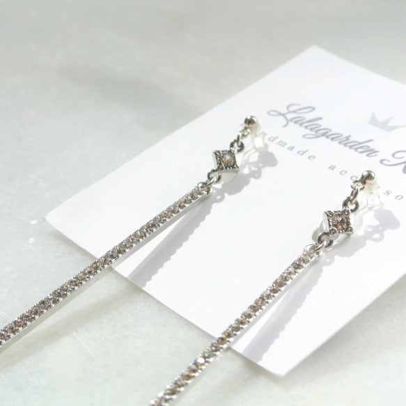 shining rhinestone bar earrings キラキラ ラインストーン バー イヤリング ピアス 樹脂 4枚目の画像