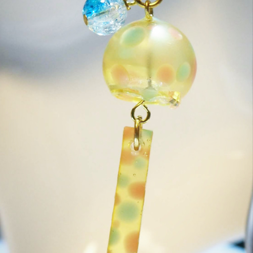 夏涼みー風鈴ー」ストラップ 黄色 水玉模様 キーホルダー kuro 