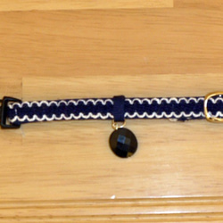 猫の首輪　ネイビ－　ビーズ 2枚目の画像