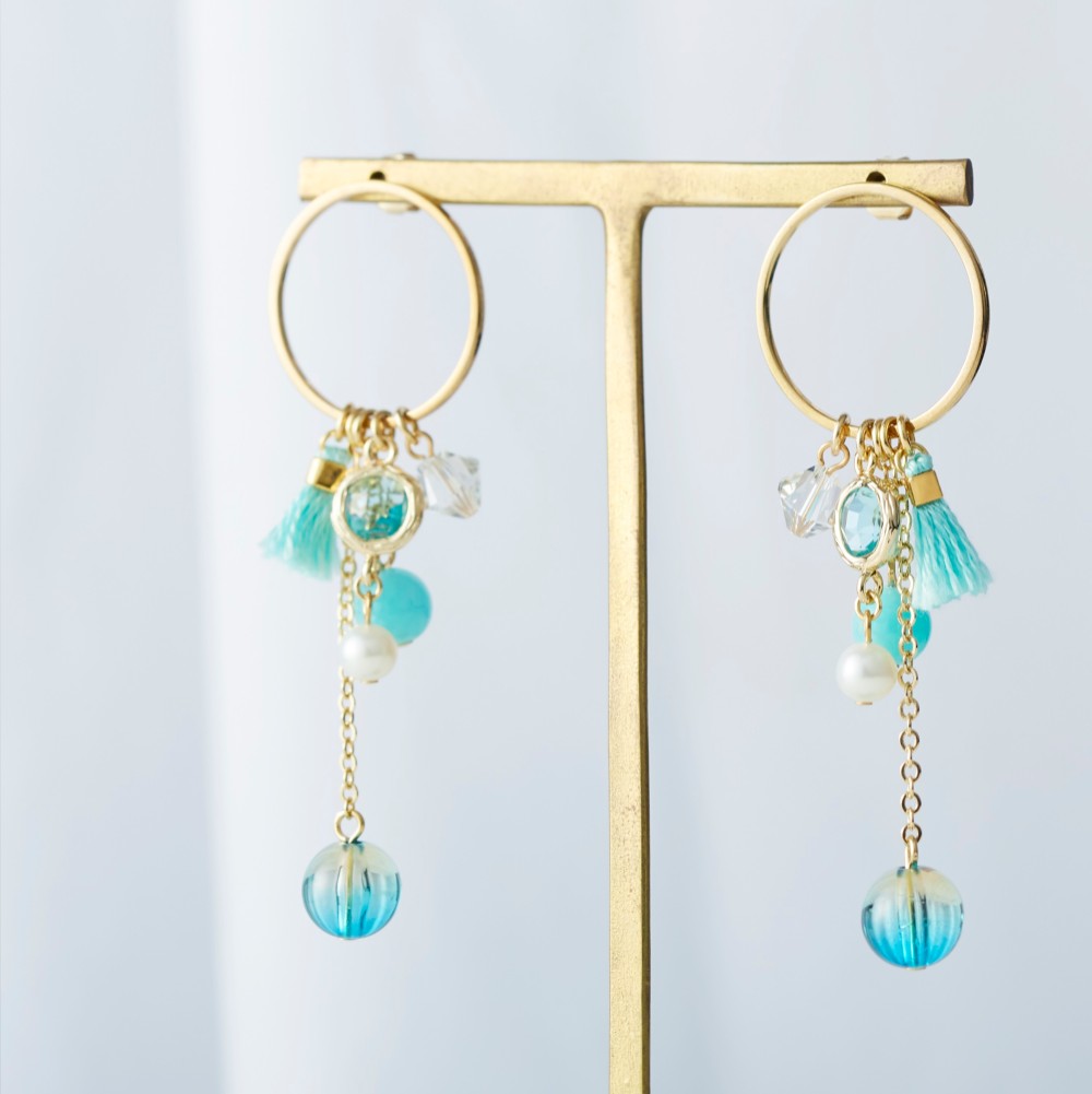 スカイブルーミックスピアス／1193297