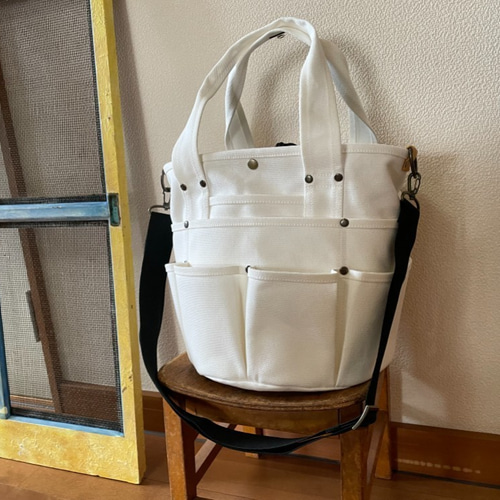 バケツ型バッグ（大）ハタラキモノ ショルダー付き オフホワイト 