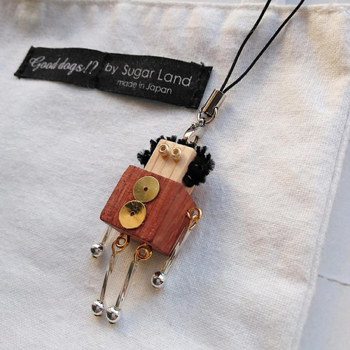 頭に受話器を乗せた黒電話ロボットストラップ☆木のハンドメイド