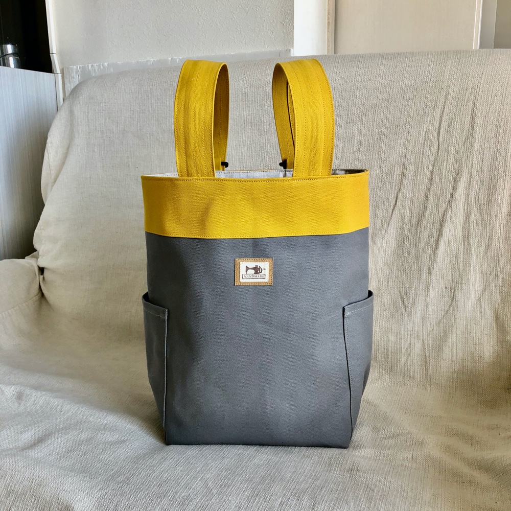 グレー＆マスタード色の2wayリュック、トート／富士金梅8号帆布