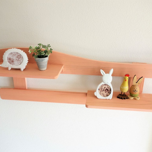 すのこウェーブのウォールシェルフ ピンク ／壁掛け／飾り棚 壁掛け